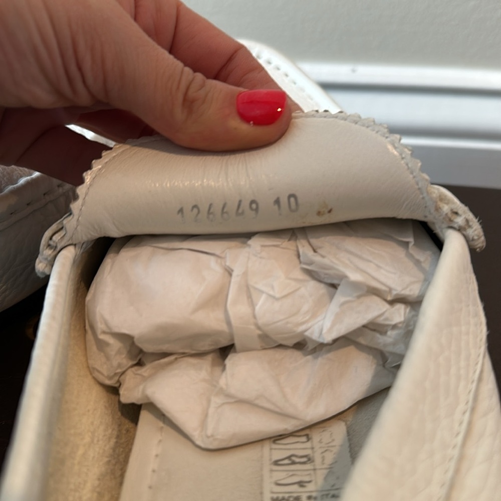 Gucci Men’s white loafer - Picture 5 of 5